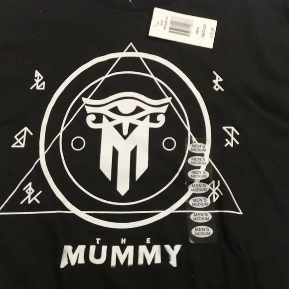 NEW Licensed The MUMMY Black & White Graphic Tee - Picture 2 of 3